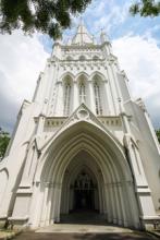 The Anglican St. Andrew’s Cathedral, the largest cathedral in Singapore, is located in the heart of the city. Photo: ©Sathianpong Phookit/123