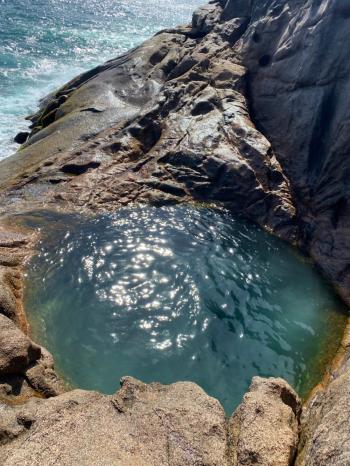 Reaching this rock pool required careful footwork. Photo by Elyse Meltzer